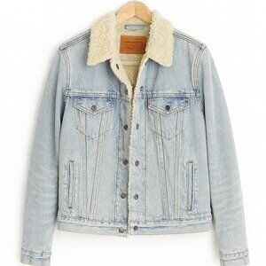 Levi's 90's Sherpa-Lined Denim Trucker Jacket - Light Wash